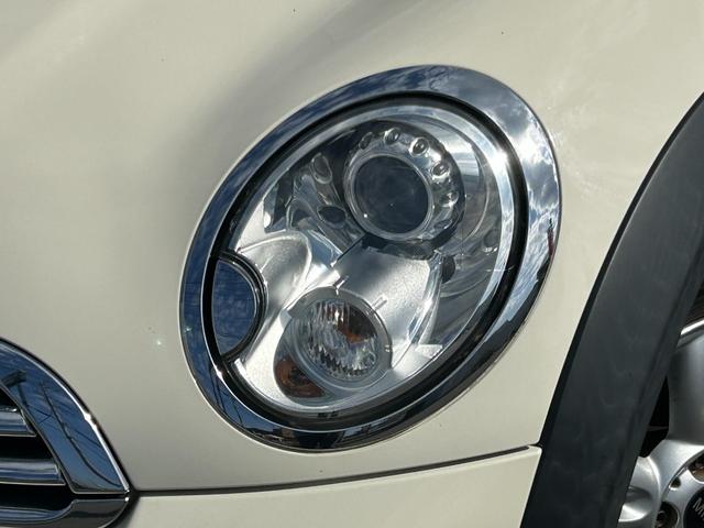 ＭＩＮＩ クーパー　ＨＩＤヘッドライト　純正ＡＷ　ペッパーホワイト　ルーフブラック　社外ポータブルナビ　ワンセグＴＶ　コムテック前後ドラレコ　ＥＴＣ（6枚目）