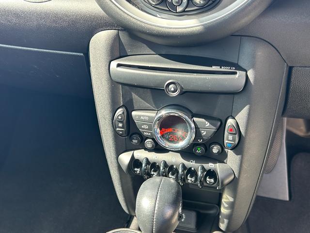 ＭＩＮＩ クーパー　ＨＩＤヘッドライト　純正ＡＷ　ペッパーホワイト　ルーフブラック　社外ポータブルナビ　ワンセグＴＶ　コムテック前後ドラレコ　ＥＴＣ（30枚目）