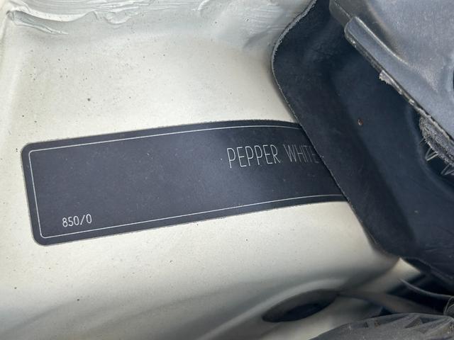 ＭＩＮＩ クーパー　ＨＩＤヘッドライト　純正ＡＷ　ペッパーホワイト　ルーフブラック　社外ポータブルナビ　ワンセグＴＶ　コムテック前後ドラレコ　ＥＴＣ（48枚目）