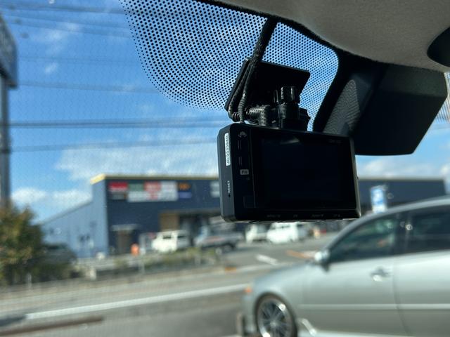 ＭＩＮＩ クーパー　ＨＩＤヘッドライト　純正ＡＷ　ペッパーホワイト　ルーフブラック　社外ポータブルナビ　ワンセグＴＶ　コムテック前後ドラレコ　ＥＴＣ（49枚目）