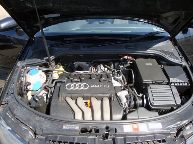 2.0FSI スポーツ ディーラー車 社外HDDナビ HID(6枚目)