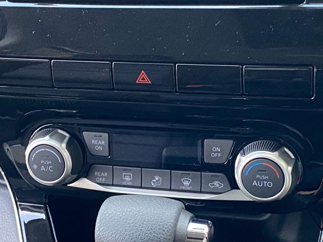 セレナ ハイウェイスター　ドライブレコーダー　バックカメラ　クリアランスソナー　オートクルーズコントロール　衝突被害軽減システム　両側スライドドア　オートライト　スマートキー　アイドリングストップ　電動格納ミラー　後席モニター（7枚目）