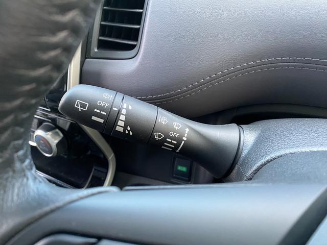 セレナ ハイウェイスター　ドライブレコーダー　バックカメラ　クリアランスソナー　オートクルーズコントロール　衝突被害軽減システム　両側スライドドア　オートライト　スマートキー　アイドリングストップ　電動格納ミラー　後席モニター（8枚目）