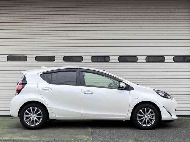 アクア Sスタイルブラック ドライブレコーダー ETC クリアランスソナー レーンアシスト 衝突被害軽減システム アルミホイール オートマチックハイビーム オートライト スマートキー アイドリングストップ 電動格納ミラー CVT(13枚目)