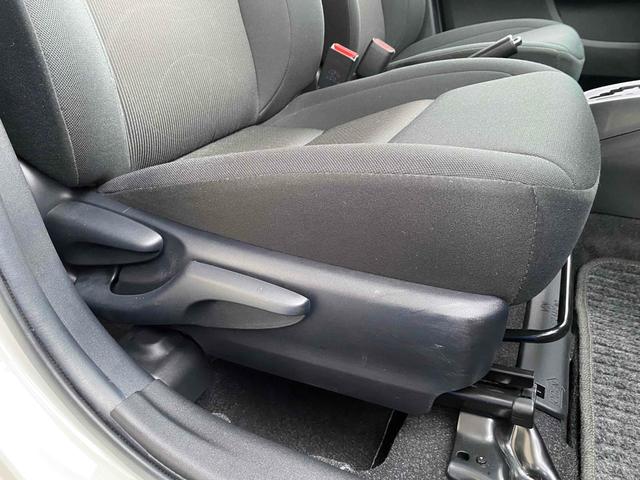 アクア Sスタイルブラック ドライブレコーダー ETC クリアランスソナー レーンアシスト 衝突被害軽減システム アルミホイール オートマチックハイビーム オートライト スマートキー アイドリングストップ 電動格納ミラー CVT(26枚目)