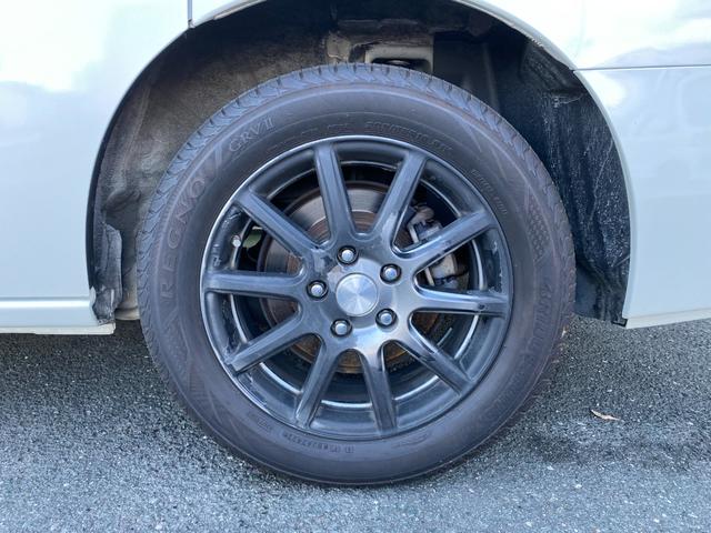 ランディ ２．０Ｘ　ＥＴＣ　バックカメラ　ナビ　レーンアシスト　両側電動スライドドア　オートライト　スマートキー　アイドリングストップ　電動格納ミラー　３列シート　ＣＶＴ　アルミホイール　ＥＳＣ　エアコン（20枚目）