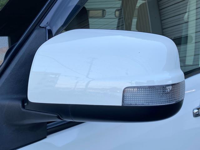 ランディ ２．０Ｘ　ＥＴＣ　バックカメラ　ナビ　レーンアシスト　両側電動スライドドア　オートライト　スマートキー　アイドリングストップ　電動格納ミラー　３列シート　ＣＶＴ　アルミホイール　ＥＳＣ　エアコン（26枚目）