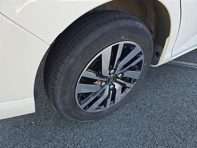 トール カスタムＧ　純正９インチナビ　前後ドラレコ　ＥＴＣ　パノラマモニター　クルーズコントロール　両側Ｐスライドドア　ＬＥＤライト　ワンオーナー　ブルートゥース　ＤＶＤ　電格ミラー　スマートキー（21枚目）