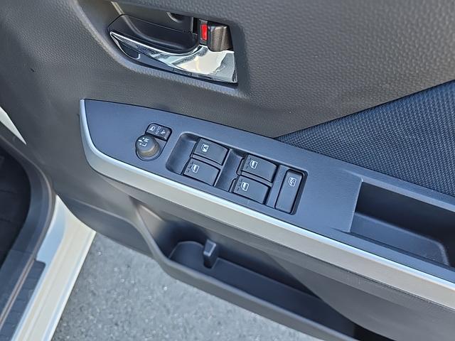 トール カスタムＧ　純正９インチナビ　前後ドラレコ　ＥＴＣ　パノラマモニター　クルーズコントロール　両側Ｐスライドドア　ＬＥＤライト　ワンオーナー　ブルートゥース　ＤＶＤ　電格ミラー　スマートキー（24枚目）