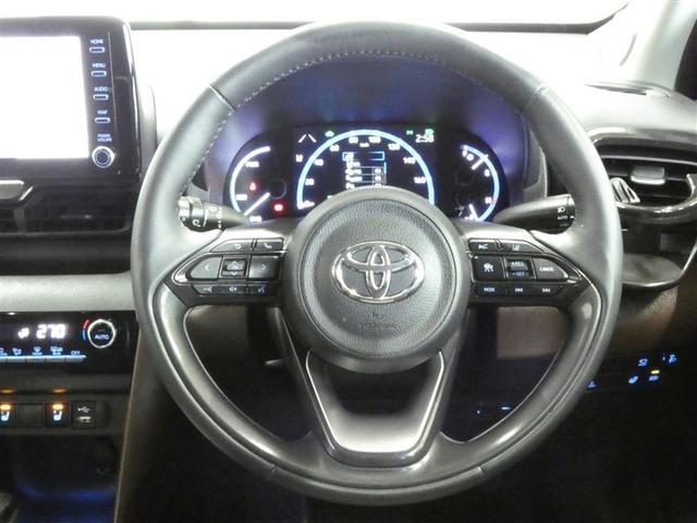 ヤリスクロス ハイブリッドZ ドライブレコーダ インテリジェントキー アルミホイル LEDライト 1オ-ナ- リアカメラ クルーズコントロール 横滑り防止システム ナビTV メモリーナビゲーション 電動シ-ト パワステ キーフリー(5枚目)