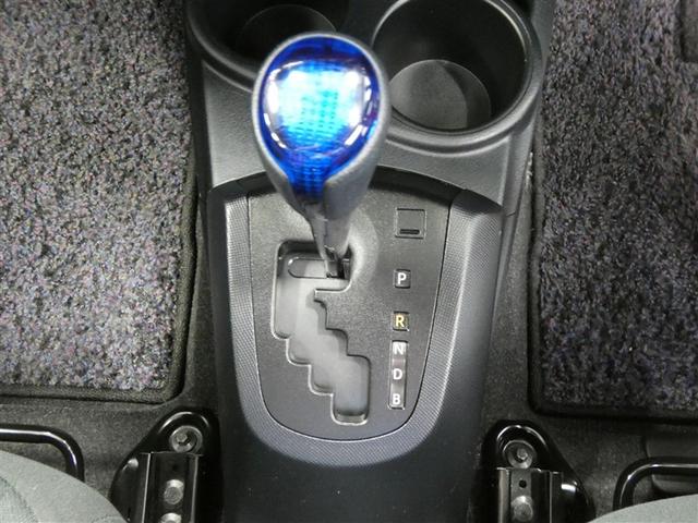 アクア Ｓ　スマートキープッシュスタート　キーレスエントリ　ドラレコ付　イモビ　ナビ＆ＴＶ　ワンオーナー車　オートエアコン　デュアルエアバック　ＥＳＣ　Ｂカメラ　パワーウィンドウ　ＡＵＸ端子　ＥＴＣ　ＳＲＳ（13枚目）