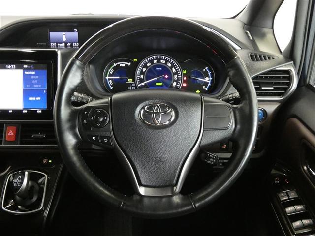 エスクァイア ハイブリッドGi プレミアムパッケージ 地上デジタル 衝突被害軽減 LEDライト 1オナ Bカメラ クルコン スマートキー メモリナビ ナビ&TV キーレス ドラレコ 盗難防止装置 DVD再生 ABS 3列シート ETC アルミ 両自動ドア(5枚目)