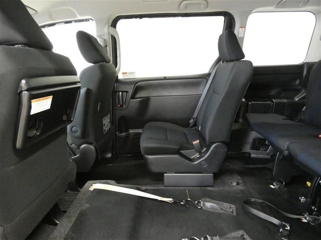 ��Ԓ���͎Ԃ�����Ԃ��܂߂ĂV���ɂȂ�܂��B�Z�J���h�V�[�g�͑O��̃����O�X���C�h���\�ł��̂ŎԂ����̕�����Ԓ��ł��E���̃X���C�h�h�A����T�[�h�V�[�g�ւ̏��~�肪�ł��܂��B