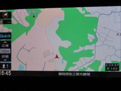 純正メモリーナビ＋フルセグテレビ＋ＥＴＣ付きです。詳細地図により目的地をピンポイントで設定できます。初めての道でも迷いにくく、ロングドライブも快適ですよ♪ 6