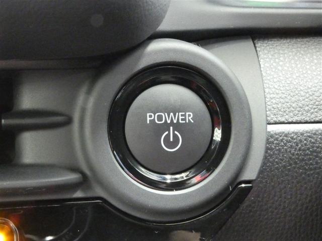 クラウンスポーツ ＲＳ　黒革シート　メモリーナビ　ナビＴＶ　地デジ　バックカメラ　ＥＴＣ　４ＷＤ　ミュージックプレイヤー接続可　パワーシート　クルーズコントロール　盗難防止装置　横滑り防止機能　キーレス　スマートキー（13枚目）