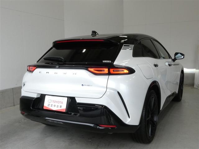 クラウンスポーツ ＲＳ　黒革シート　メモリーナビ　ナビＴＶ　地デジ　バックカメラ　ＥＴＣ　４ＷＤ　ミュージックプレイヤー接続可　パワーシート　クルーズコントロール　盗難防止装置　横滑り防止機能　キーレス　スマートキー（30枚目）