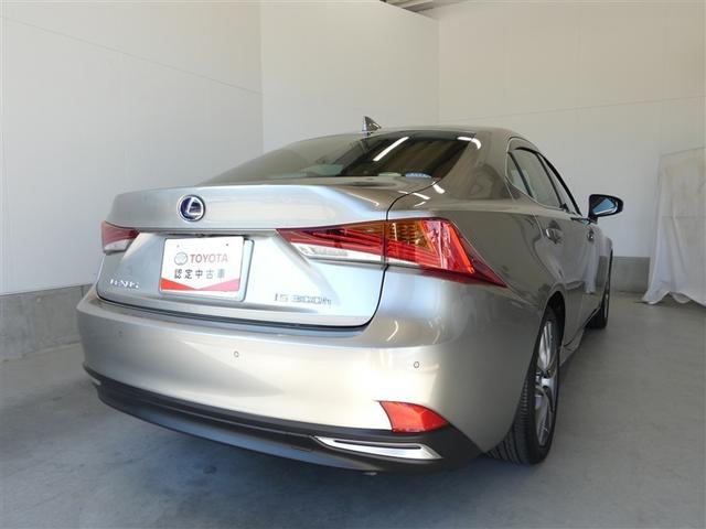 ＩＳ ＩＳ３００ｈ　バージョンＬ　衝突被害軽減　パワーウィンドウ　ＥＴＣ車載器　１オーナー　オートクルーズ　サイドＳＲＳ　パワーステアリング　電動シート　キーレス　ＴＶナビ　ＤＶＤ　ＡＣ　盗難防止システム　横滑り防止機能　エアバッグ（28枚目）