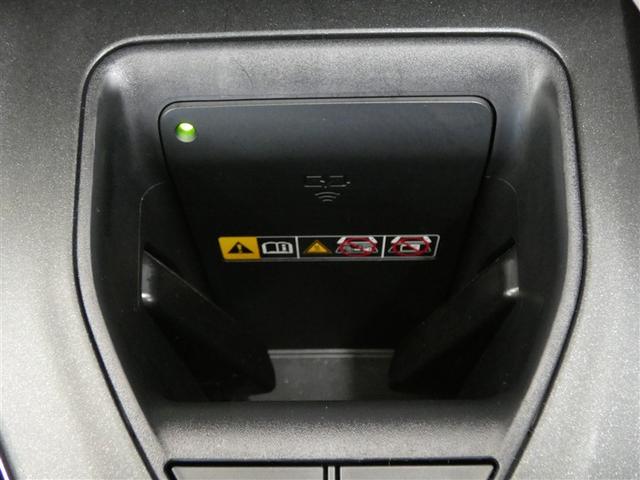 クラウンクロスオーバー Ｇアドバンスド　衝突軽減装置　フルセグテレビ　クルコン　横滑防止装置　ドライブレコーダー　ＬＥＤヘッドライト　記録簿　Ｂカメラ　Ｐシート　ＥＴＣ　オートエアコン　ＡＣ１００Ｖ電源　１オーナー　ＡＵＸ　エアバッグ　ＴＶ（18枚目）