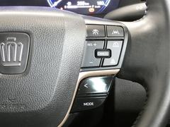 �졼�������롼������ȥ����륹���å��Ǥ����ⴶ�٤ʥߥ��ȥ졼�������󥵡��ξ���ˤ�ꡢ��Լ֤�ǧ�����Ƥ��ޤ�����Լ֤μ�®���Ѳ����Ƥ⡢�����®��Ǽ�®�˱�����Ŭ�ڤʼִֵ�Υ���ݤ��ʤ����ɽ����Ԥ��ޤ� 6