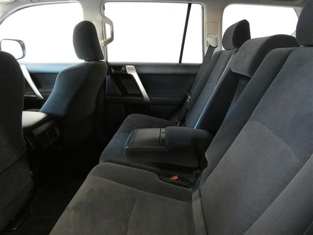 ランドクルーザープラド ＴＸ　ＬＥＤランプ　リアカメラ　ＡＢＳ付き　盗難防止装置　アルミホイール　オートクルーズコントロール　３列　ワンオナ　メモリーナビ　キーレス　サイドエアバッグ　ナビＴＶ　ダブルエアバッグ　ＥＴＣ装備（18枚目）