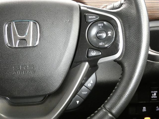 フリードハイブリッド ハイブリッド・クロスターホンダセンシング　両側Ｐスライドドア　オートクルーズコントロール　ワンオ－ナ－　ＤＶＤ再生可能　ＬＥＤライト　ＡＢＳ　メモリナビ　盗難防止　スマ－トキ－　ＶＳＡ　ウォークスルー　フルセグ　エアバッグ　キーフリー　ＥＴＣ（6枚目）