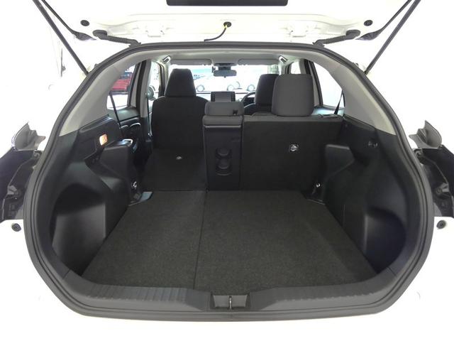 ヤリスクロス Ｇ　ＥＴＣ装備　リヤカメラ　スマートエントリー　イモビライザー　ＤＶＤ再生機能　オートエアコン　ＬＥＤライト　アルミホイール　ナビ　キーレス　パワーウィンドウ　クルコン　ＡＢＳ　ドライブレコーダー（25枚目）