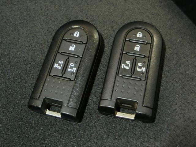 ムーヴキャンバス Ｇブラックインテリアリミテッド　ＳＡＩＩＩ　安全装備　衝突被害軽減システム　横滑り防止機能　ＡＢＳ　エアバッグ　盗難防止装置　アイドリングストップ　バックカメラ　ＥＴＣ　ドラレコ　ミュージックプレイヤー接続可　ＣＤ　スマートキー　キーレス（14枚目）