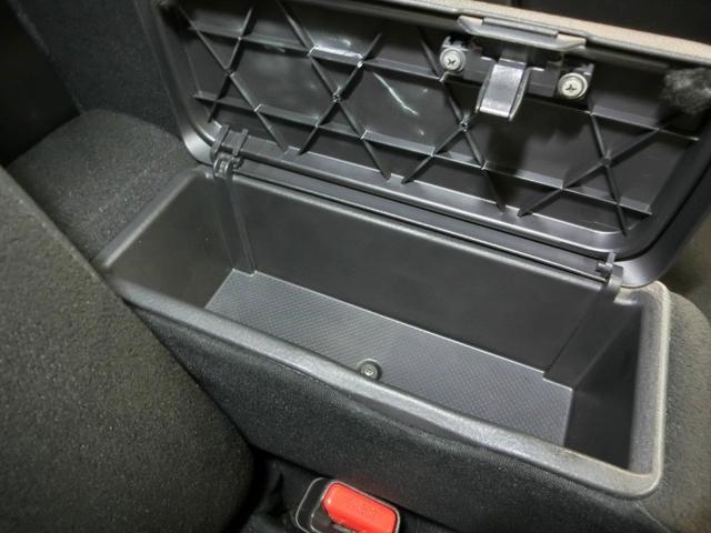 ムーヴキャンバス Ｇブラックインテリアリミテッド　ＳＡＩＩＩ　安全装備　衝突被害軽減システム　横滑り防止機能　ＡＢＳ　エアバッグ　盗難防止装置　アイドリングストップ　バックカメラ　ＥＴＣ　ドラレコ　ミュージックプレイヤー接続可　ＣＤ　スマートキー　キーレス（34枚目）