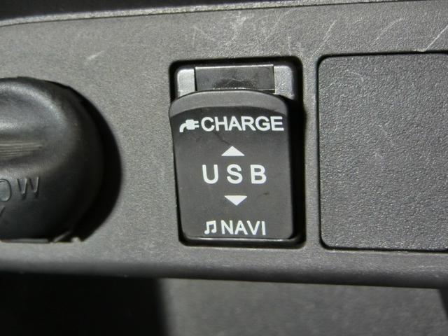 ムーヴキャンバス Ｇブラックインテリアリミテッド　ＳＡＩＩＩ　安全装備　衝突被害軽減システム　横滑り防止機能　ＡＢＳ　エアバッグ　盗難防止装置　アイドリングストップ　バックカメラ　ＥＴＣ　ドラレコ　ミュージックプレイヤー接続可　ＣＤ　スマートキー　キーレス（37枚目）