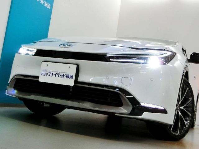 プリウス Z ハイブリッド ワンオーナー 電動シート 安全装備 衝突被害軽減システム 横滑り防止機能 ABS エアバッグ オートクルーズコントロール 盗難防止装置 バックカメラ ETC ドラレコ スマートキー(3枚目)