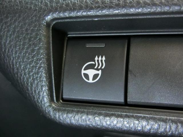 プリウス Z ハイブリッド ワンオーナー 電動シート 安全装備 衝突被害軽減システム 横滑り防止機能 ABS エアバッグ オートクルーズコントロール 盗難防止装置 バックカメラ ETC ドラレコ スマートキー(17枚目)