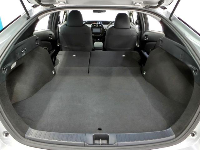 プリウス Ａ　ハイブリッド　電動シート　安全装備　衝突被害軽減システム　横滑り防止機能　ＡＢＳ　エアバッグ　オートクルーズコントロール　盗難防止装置　バックカメラ　ＥＴＣ　ドラレコ　ミュージックプレイヤー接続可（7枚目）