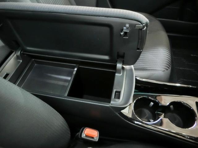 プリウス Ａ　ハイブリッド　電動シート　安全装備　衝突被害軽減システム　横滑り防止機能　ＡＢＳ　エアバッグ　オートクルーズコントロール　盗難防止装置　バックカメラ　ＥＴＣ　ドラレコ　ミュージックプレイヤー接続可（37枚目）