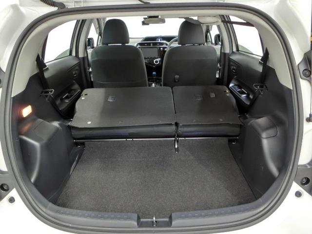 アクア S ハイブリッド ワンオーナー 衝突被害軽減システム 横滑り防止機能 ABS エアバッグ 盗難防止装置 バックカメラ ETC ドラレコ ミュージックプレイヤー接続可 CD スマートキー キーレス フル装備(7枚目)