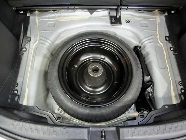 アクア S ハイブリッド ワンオーナー 衝突被害軽減システム 横滑り防止機能 ABS エアバッグ 盗難防止装置 バックカメラ ETC ドラレコ ミュージックプレイヤー接続可 CD スマートキー キーレス フル装備(19枚目)