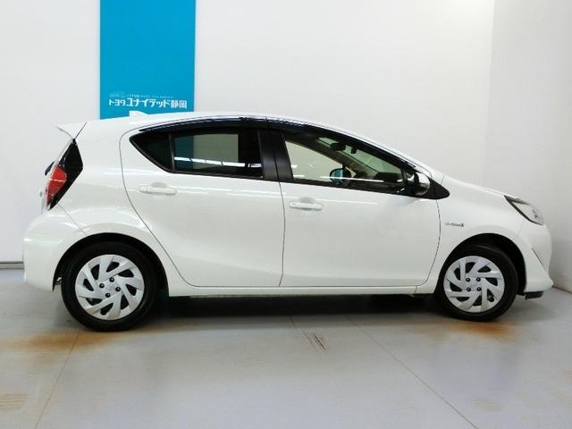 アクア S ハイブリッド ワンオーナー 衝突被害軽減システム 横滑り防止機能 ABS エアバッグ 盗難防止装置 バックカメラ ETC ドラレコ ミュージックプレイヤー接続可 CD スマートキー キーレス フル装備(24枚目)