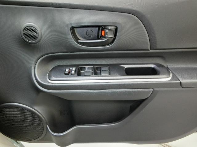 アクア S ハイブリッド ワンオーナー 衝突被害軽減システム 横滑り防止機能 ABS エアバッグ 盗難防止装置 バックカメラ ETC ドラレコ ミュージックプレイヤー接続可 CD スマートキー キーレス フル装備(28枚目)