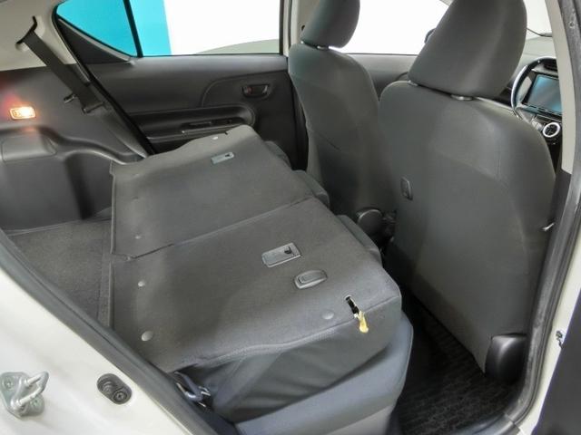 アクア S ハイブリッド ワンオーナー 衝突被害軽減システム 横滑り防止機能 ABS エアバッグ 盗難防止装置 バックカメラ ETC ドラレコ ミュージックプレイヤー接続可 CD スマートキー キーレス フル装備(32枚目)