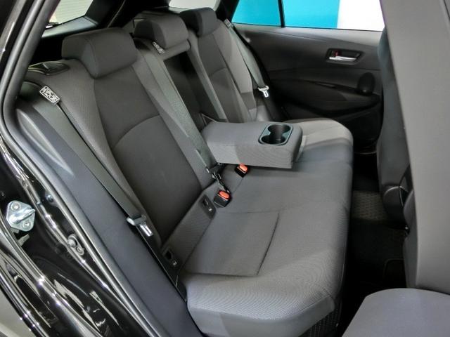 カローラツーリング ハイブリッド　Ｇ－Ｘ　プラス　ハイブリッド　ワンオーナー　安全装備　衝突被害軽減システム　横滑り防止機能　ＡＢＳ　エアバッグ　オートクルーズコントロール　盗難防止装置　バックカメラ　ＥＴＣ　ドラレコ　ミュージックプレイヤー接続可（9枚目）