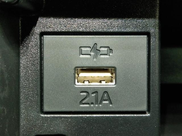 タント カスタムＲＳ　安全装備　衝突被害軽減システム　横滑り防止機能　ＡＢＳ　エアバッグ　盗難防止装置　アイドリングストップ　バックカメラ　ミュージックプレイヤー接続可　ＣＤ　スマートキー　キーレス　フル装備　オートマ（32枚目）