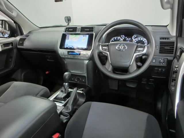 ランドクルーザープラド ＴＸ　ワンオーナー　４ＷＤ　サンルーフ　安全装備　衝突被害軽減システム　横滑り防止機能　ＡＢＳ　エアバッグ　オートクルーズコントロール　盗難防止装置　バックカメラ　ＥＴＣ　ドラレコ　ＣＤ　スマートキー（3枚目）