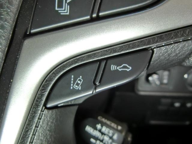 ランドクルーザープラド ＴＸ　ワンオーナー　４ＷＤ　サンルーフ　安全装備　衝突被害軽減システム　横滑り防止機能　ＡＢＳ　エアバッグ　オートクルーズコントロール　盗難防止装置　バックカメラ　ＥＴＣ　ドラレコ　ＣＤ　スマートキー（16枚目）