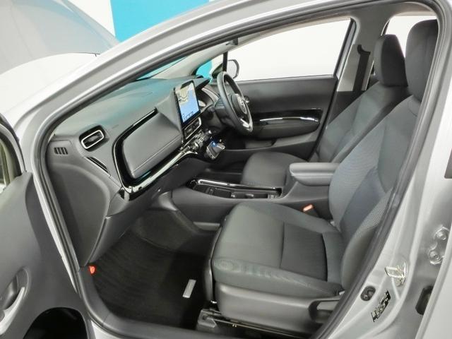 アクア G ハイブリッド ワンオーナー 展示・試乗車 安全装備 衝突被害軽減システム 横滑り防止機能 ABS エアバッグ オートクルーズコントロール 盗難防止装置 バックカメラ ETC ドラレコ スマートキー(10枚目)