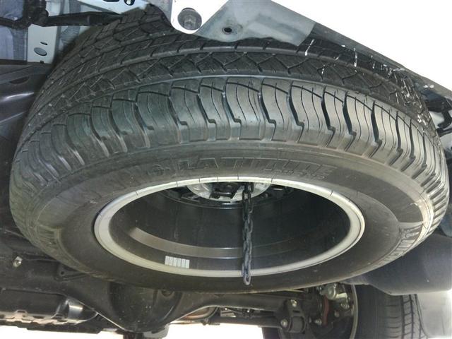 ランドクルーザープラド TX Lパッケージ マットブラックエディション ワンオーナー 4WD サンルーフ 革シート 電動シート 安全装備 衝突被害軽減システム 横滑り防止機能 ABS エアバッグ オートクルーズコントロール 盗難防止装置 バックカメラ ETC CD(24枚目)