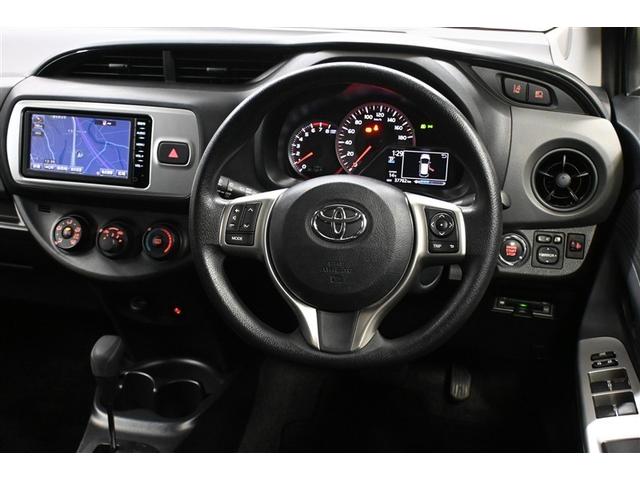 ヴィッツ F スマートストップパッケージ 衝突被害軽減システム メモリーナビ バックカメラ ETC ドラレコ ワンセグ ミュージックプレイヤー接続可 CD アルミホイール スマートキー キーレス CVT オートマ(5枚目)