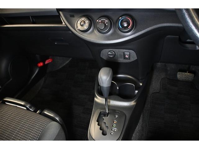 ヴィッツ F スマートストップパッケージ 衝突被害軽減システム メモリーナビ バックカメラ ETC ドラレコ ワンセグ ミュージックプレイヤー接続可 CD アルミホイール スマートキー キーレス CVT オートマ(9枚目)