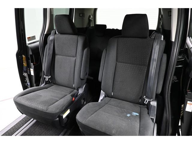 ヴォクシー ハイブリッドＶ　ハイブリッド　両側電動スライド　オートクルーズコントロール　ＬＥＤヘッドランプ　メモリーナビ　後席モニター　バックカメラ　ＥＴＣ　フルセグ　ＤＶＤ再生　ＣＤ　アルミホイール　スマートキー　キーレス（30枚目）