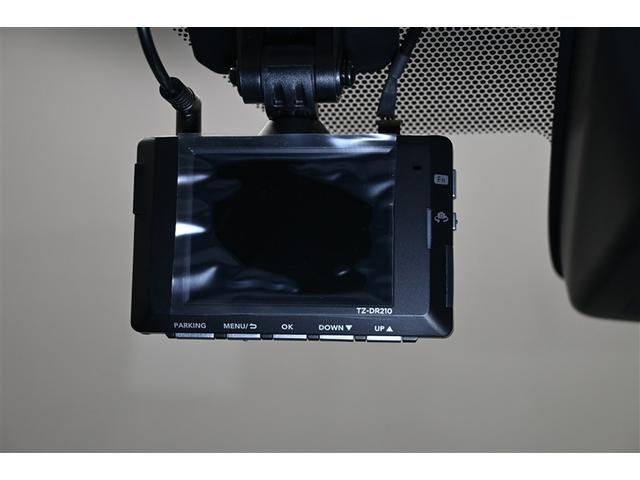 アクア Ｓスタイルブラック　ハイブリッド　衝突被害軽減システム　ＬＥＤヘッドランプ　メモリーナビ　バックカメラ　ＥＴＣ　ドラレコ　ワンセグ　ミュージックプレイヤー接続可　ＣＤ　スマートキー　キーレス　ＣＶＴ　オートマ（16枚目）