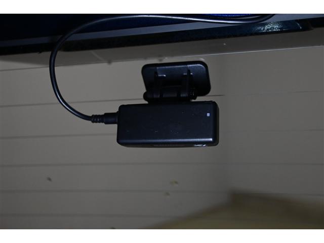 アクア Ｓスタイルブラック　ハイブリッド　衝突被害軽減システム　ＬＥＤヘッドランプ　メモリーナビ　バックカメラ　ＥＴＣ　ドラレコ　ワンセグ　ミュージックプレイヤー接続可　ＣＤ　スマートキー　キーレス　ＣＶＴ　オートマ（17枚目）