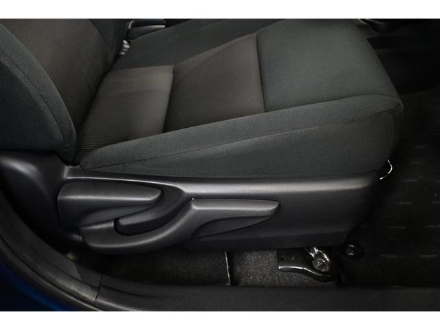 アクア Ｓスタイルブラック　ハイブリッド　衝突被害軽減システム　ＬＥＤヘッドランプ　メモリーナビ　バックカメラ　ＥＴＣ　ドラレコ　ワンセグ　ミュージックプレイヤー接続可　ＣＤ　スマートキー　キーレス　ＣＶＴ　オートマ（26枚目）